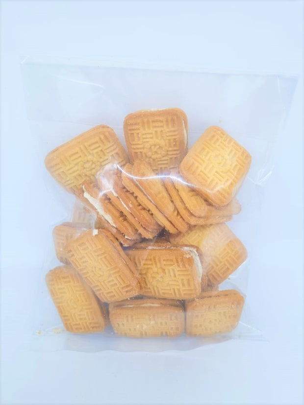 Durian Cream Biscuits 榴莲夹心饼 (~130g)